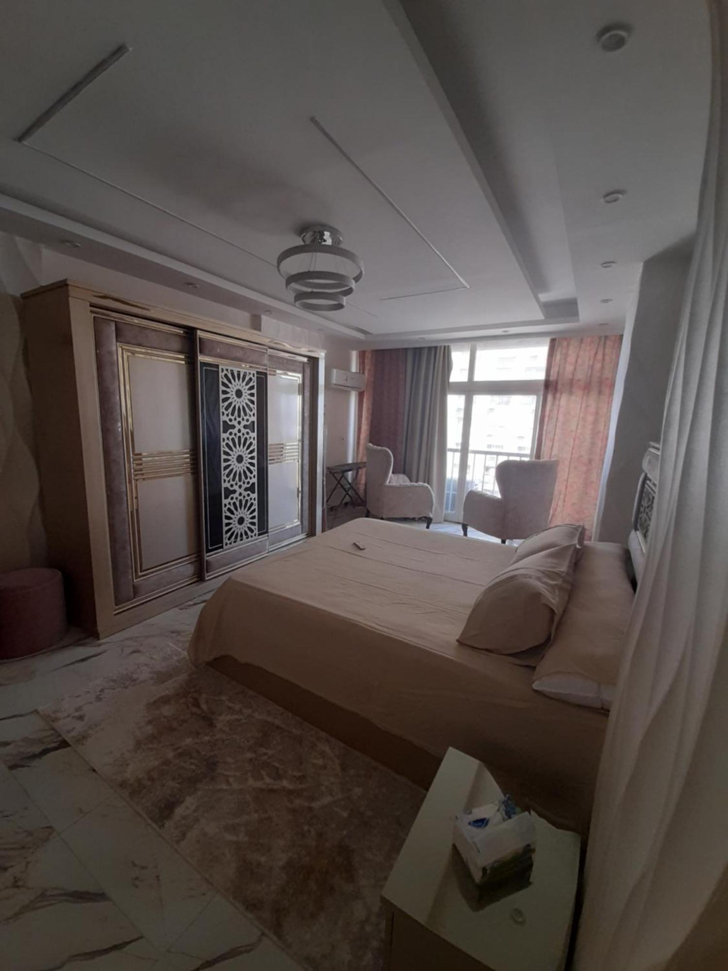 Nile View Private Modern Apartment Cairo